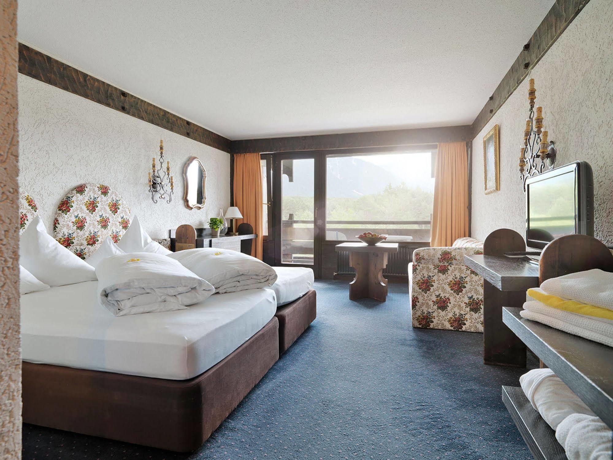 Kaysers Tirolresort - Wohlfuehlhotel Fuer Erwachsene Миминг Екстериор снимка