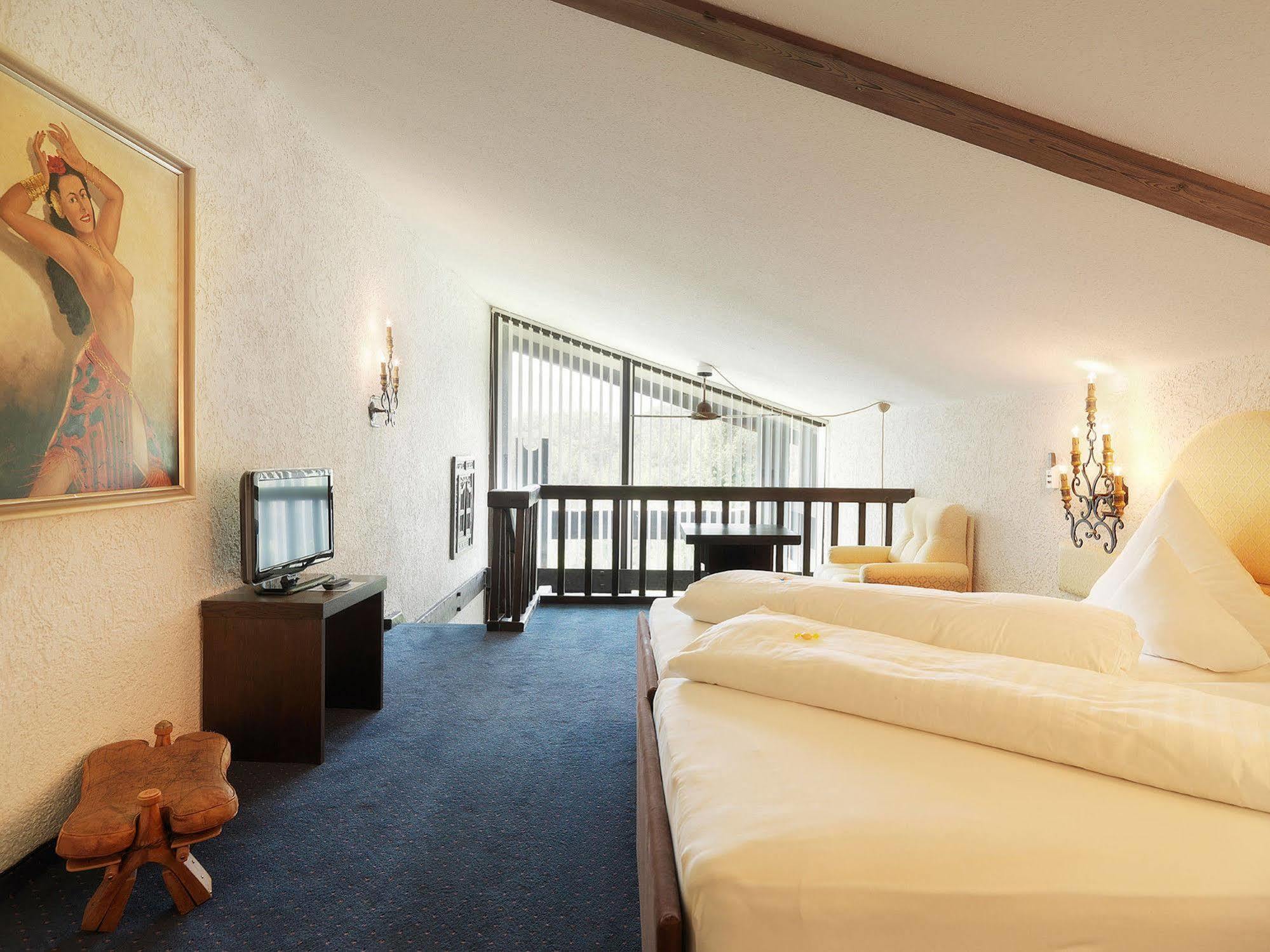 Kaysers Tirolresort - Wohlfuehlhotel Fuer Erwachsene Миминг Екстериор снимка